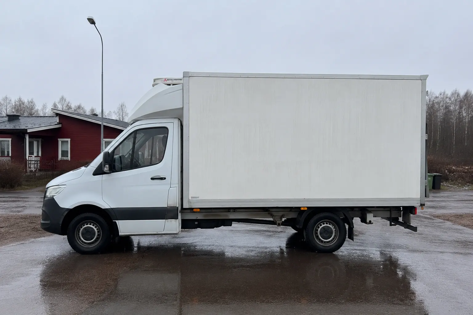Bexim AB van side profile